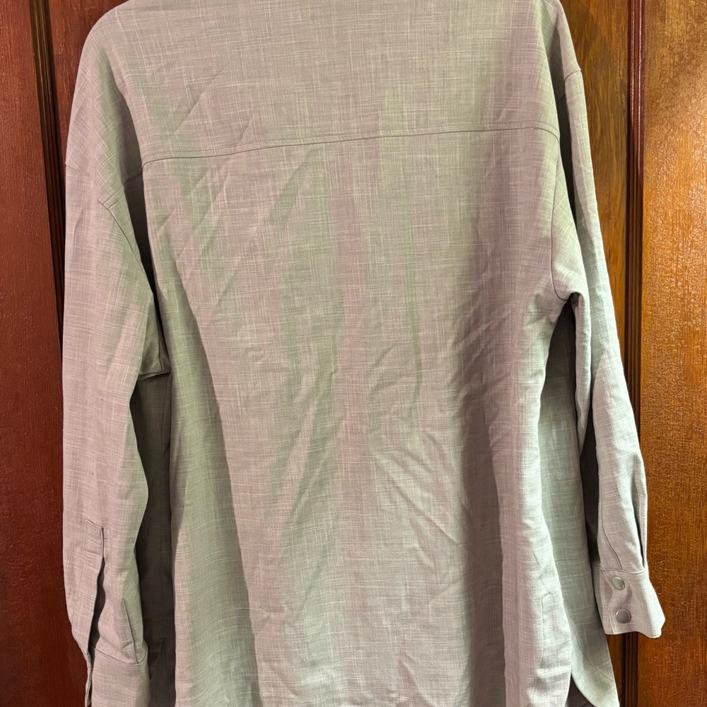 Dynamite Light Gray Button-Up Shirt - Picture 6 of 7